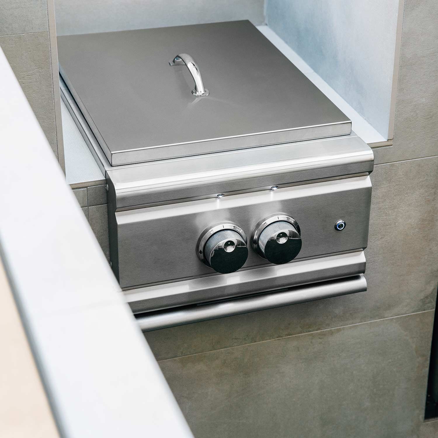 Summerset TRL Series Built-In Sear Zone Side Burner Outdoor TRLSS-LP