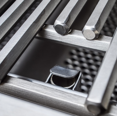 Blaze Profesisonal Series 34-Inch Built-In Gas Grill with Hex Grates and Rear Infrared Burner – BLZ-3PRO