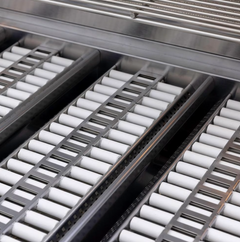 Blaze LTE+ Marine Grade 32-Inch 4-Burner Built-In Gas Grill with Spring-Assisted Hood – BLZ-4LTE3MG